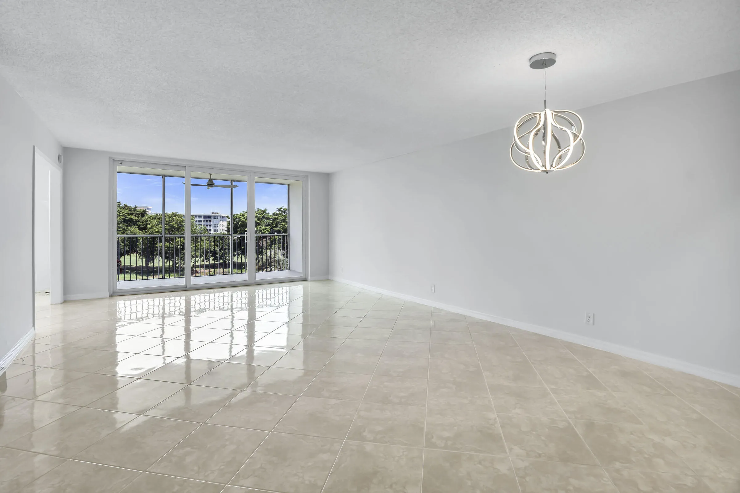 Living / Dining Room