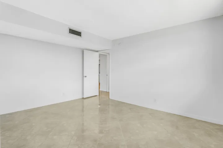 Guest Bedroom 1