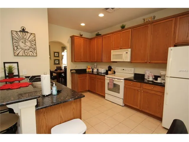 7 Kitchen 1