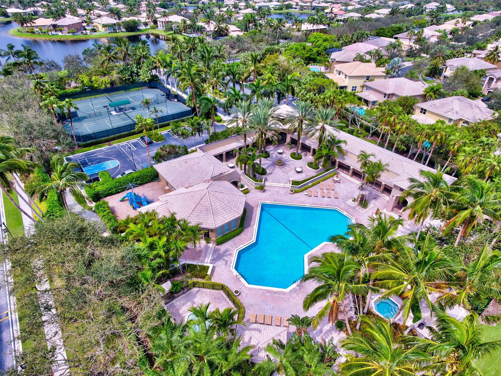 106-web-or-mls-Saturnia-3