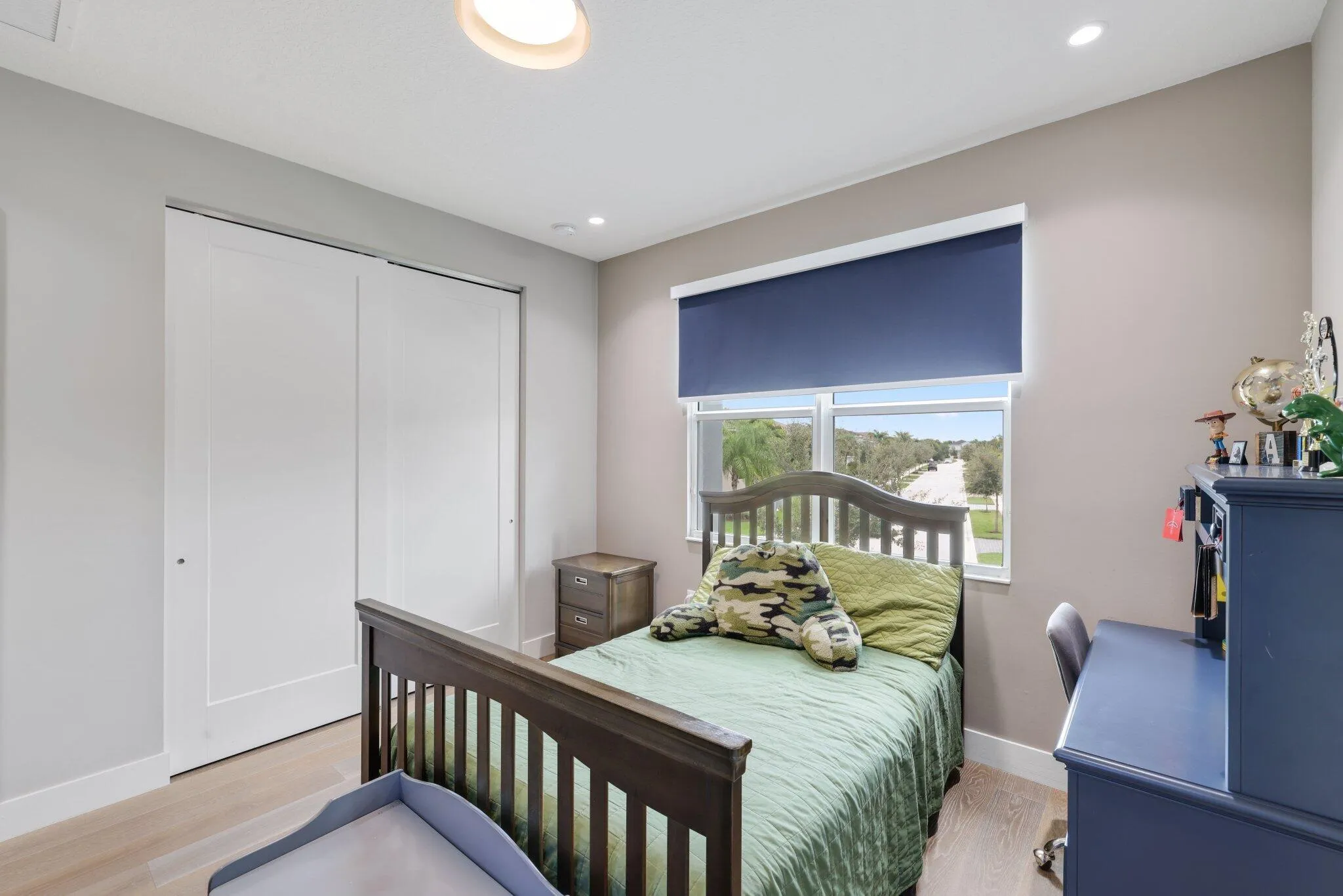 Bedroom 2 (Ensuite)