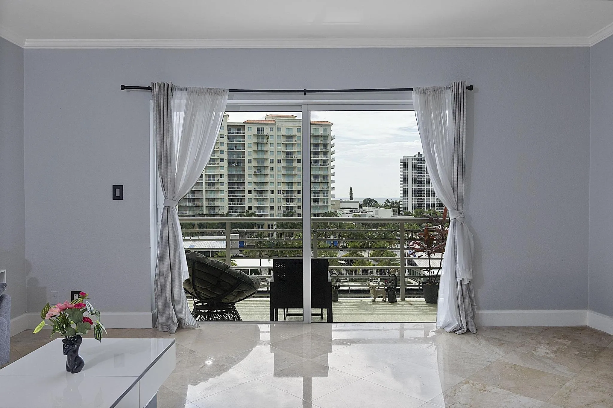 2900 NE 30th St - # 8J - 119