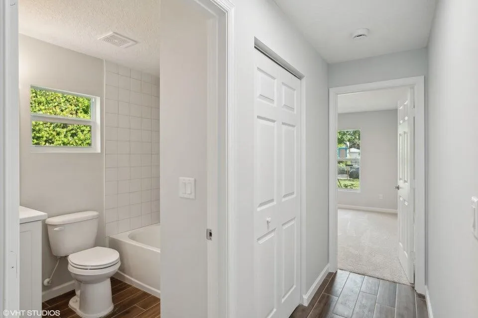 636 guest bathroom