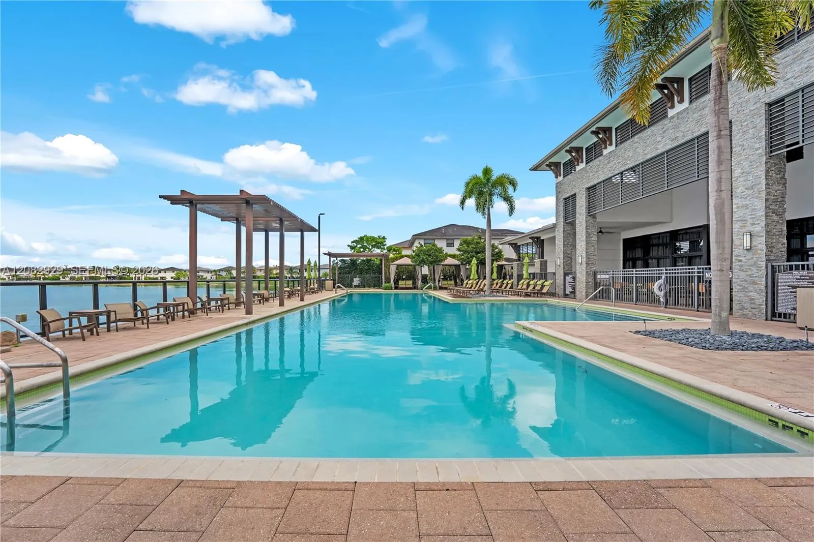 Property photo 103