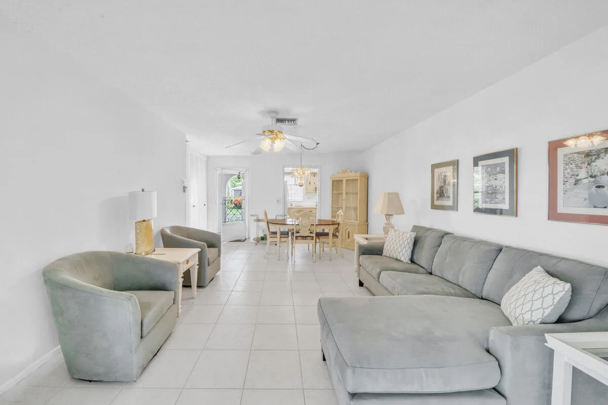 7 Living Area