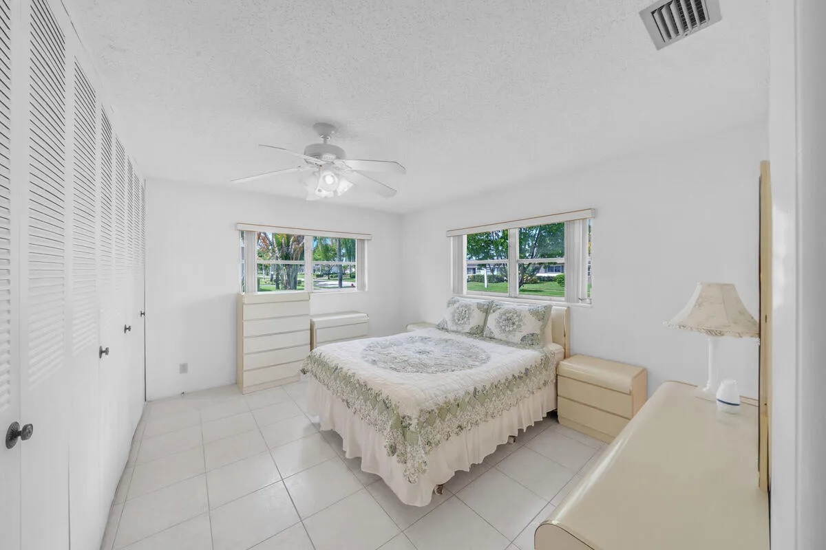10 Bedroom (2)