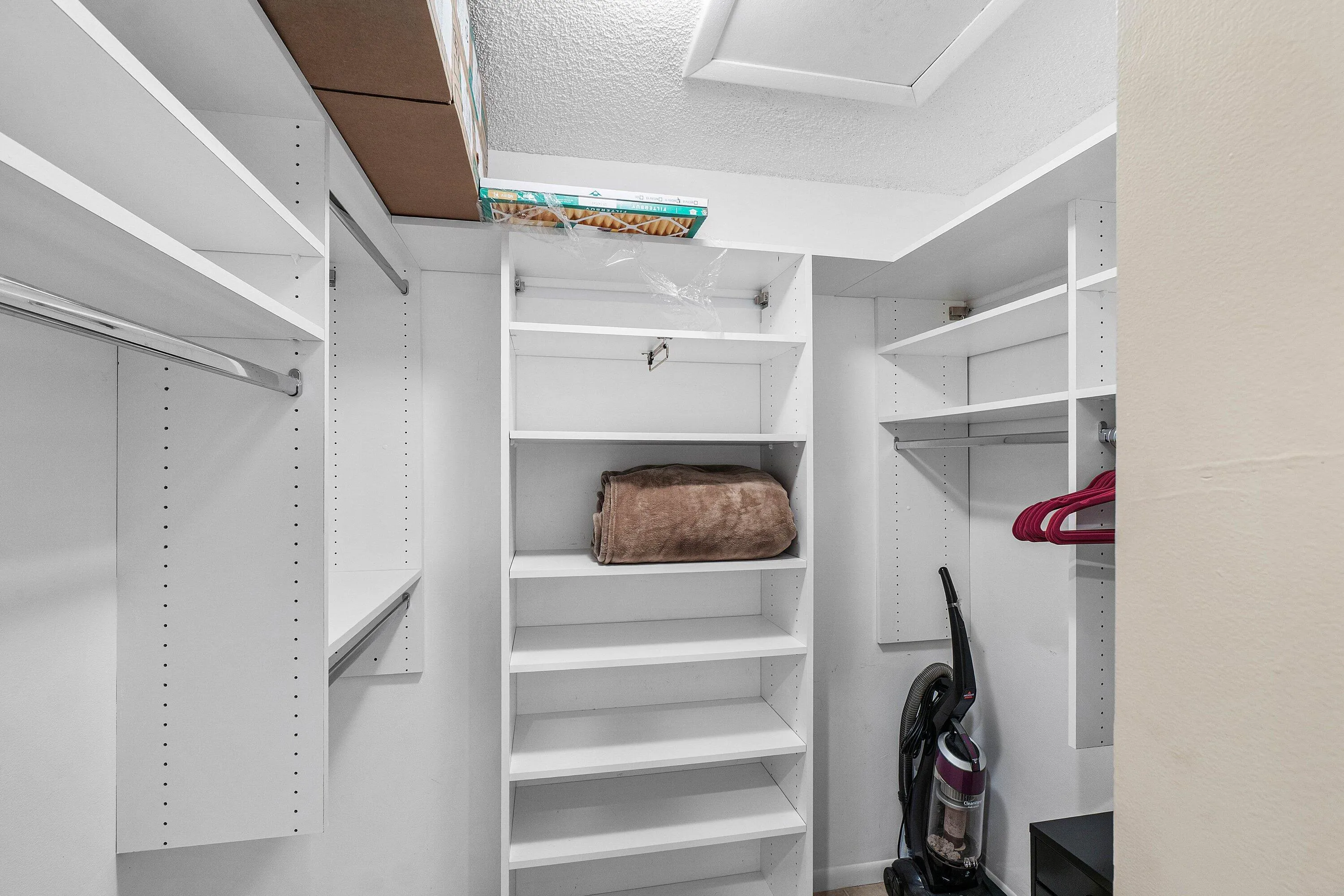3rd Bedroom Walk-In Closet