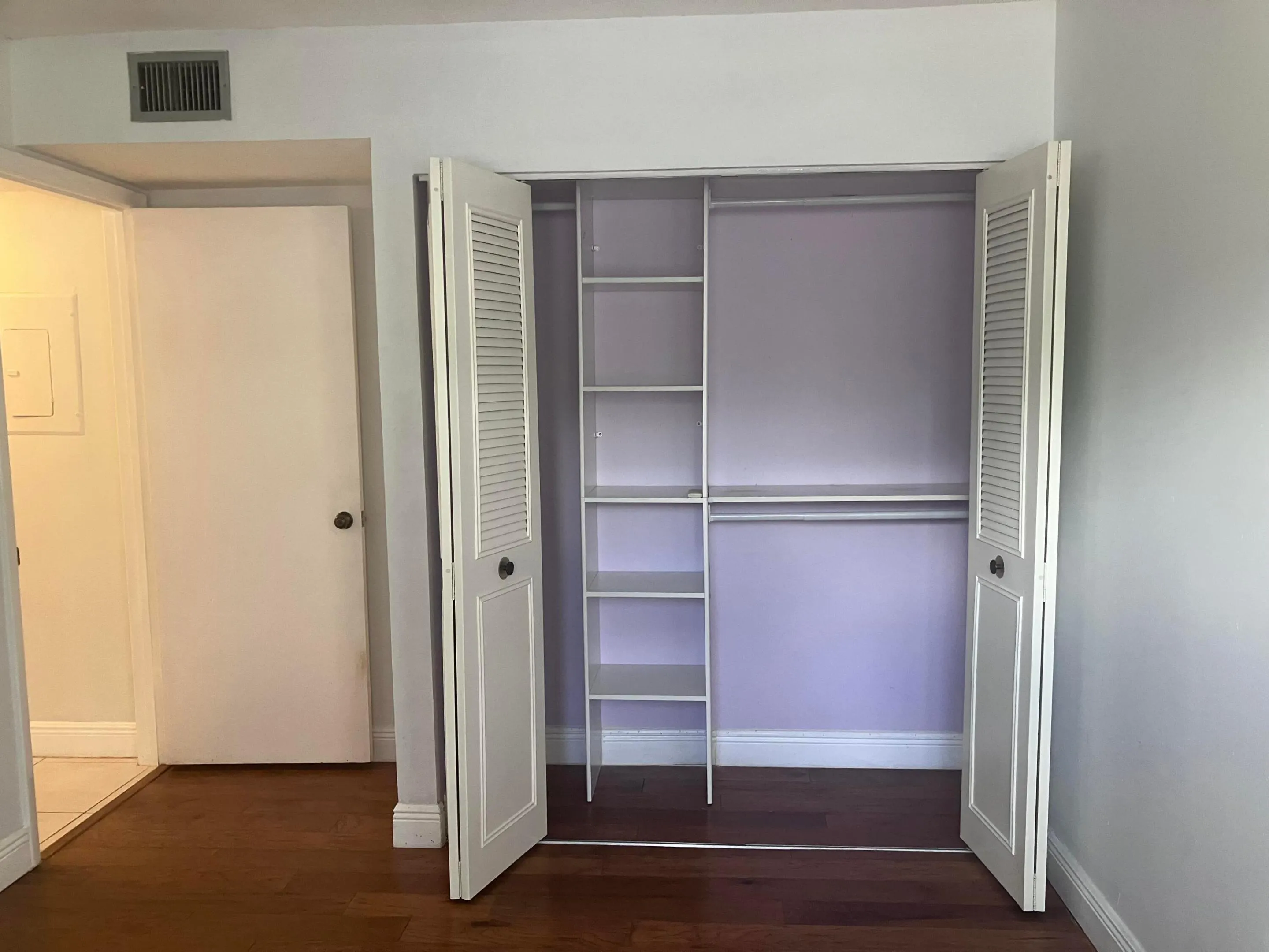 2 BR closet