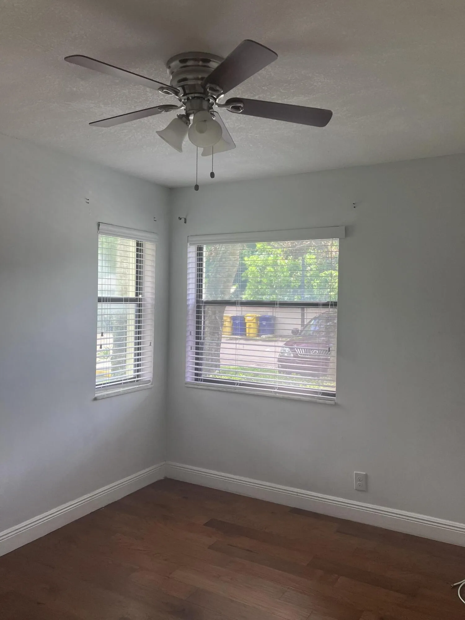 2br w hardwood floors