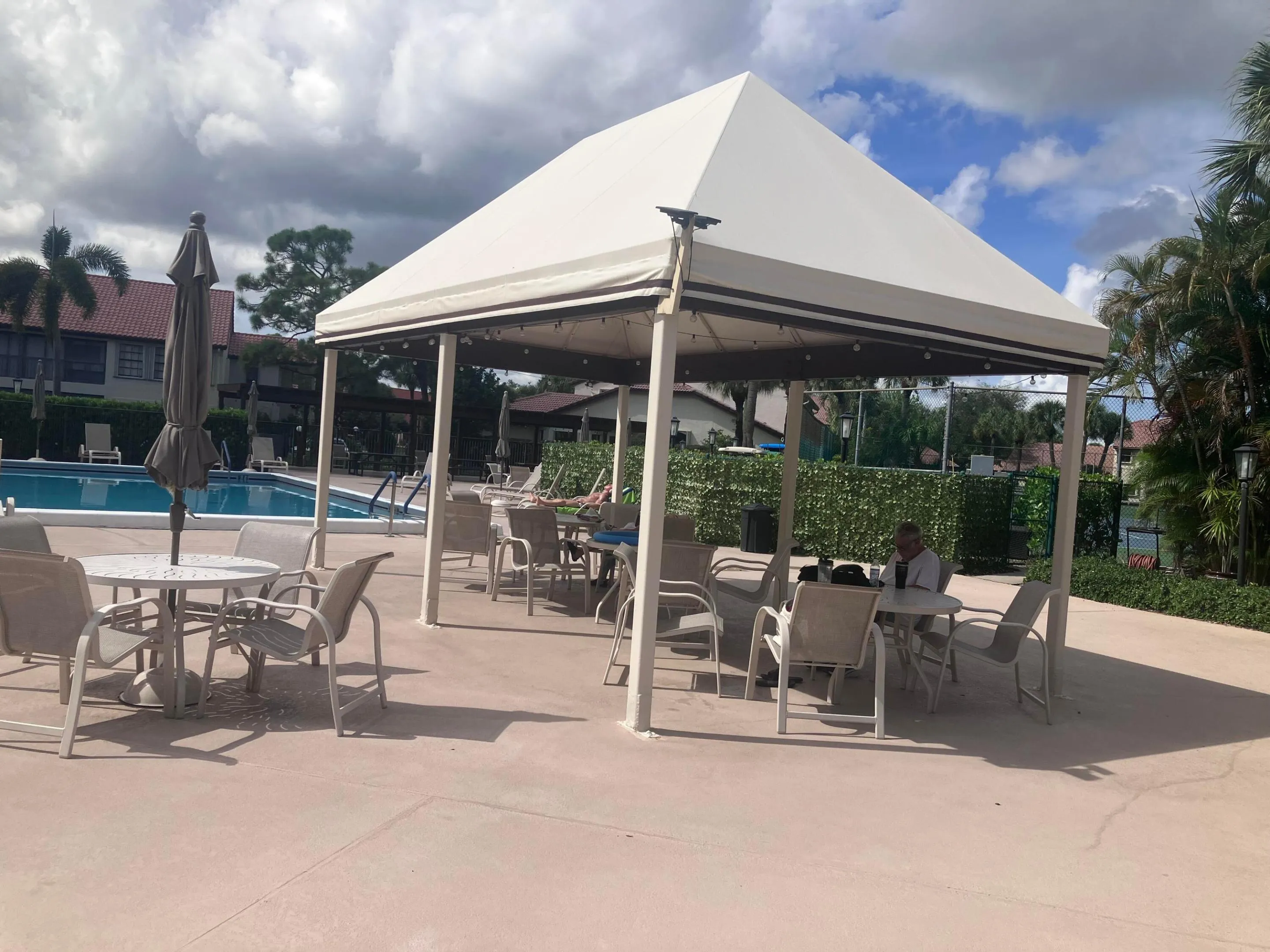 clubhouse pool deck