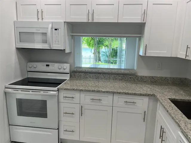 I year old full kitchen
