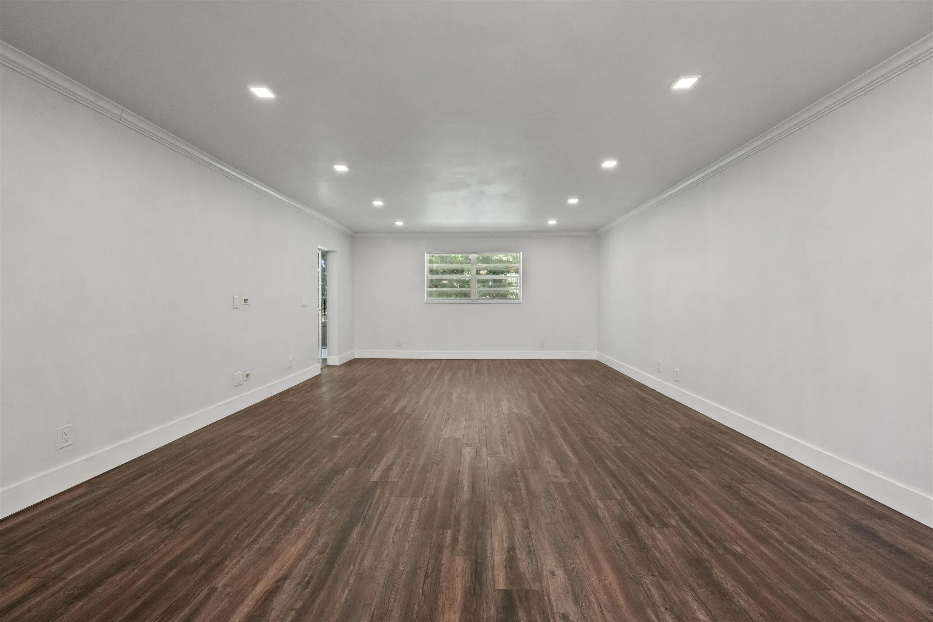 Living/Dining area