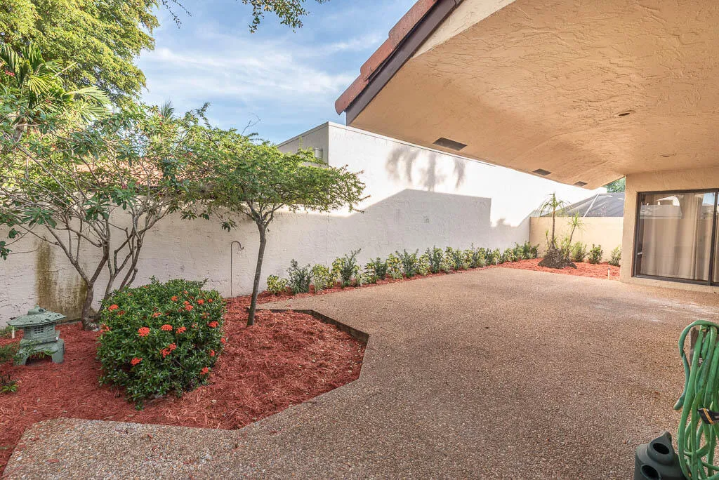 20250813-6876 Palmar Court-0019