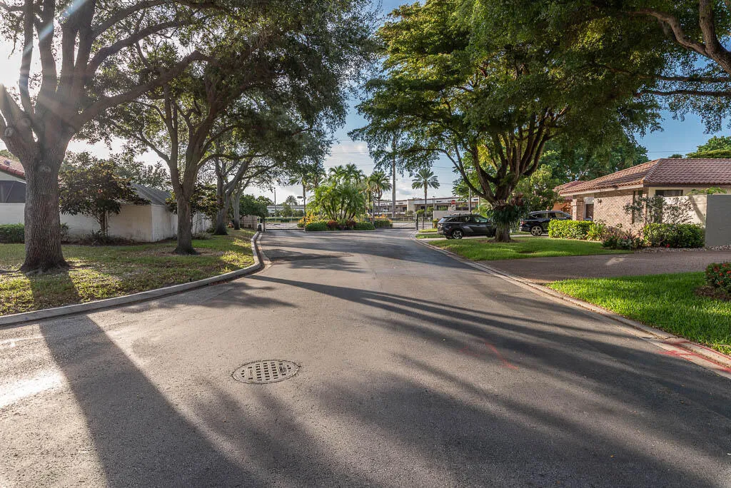 20250813-6876 Palmar Court-0008