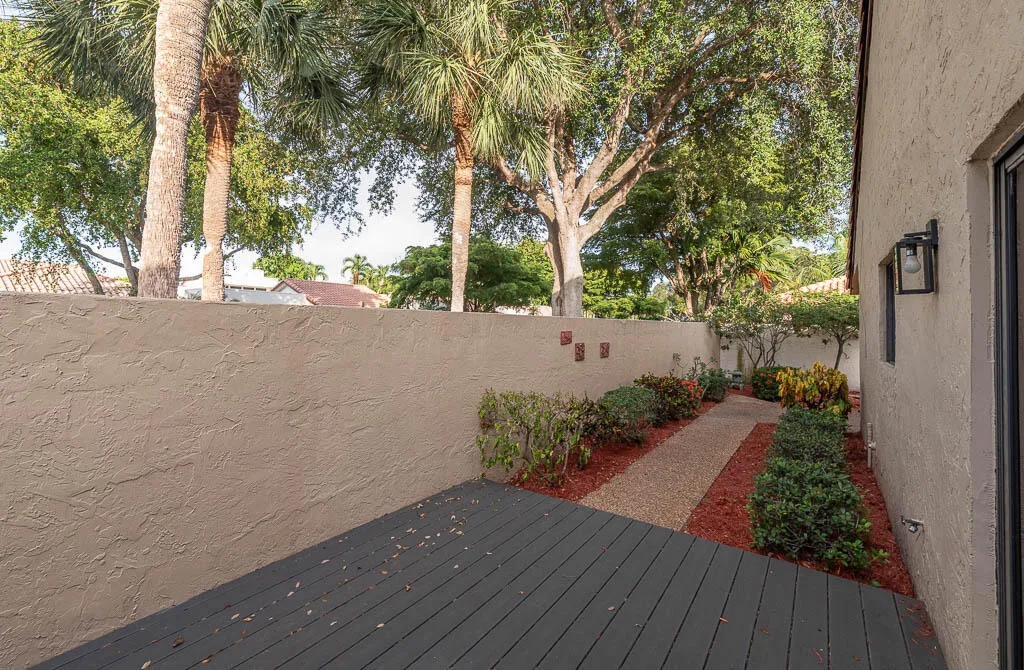 20250813-6876 Palmar Court-0021