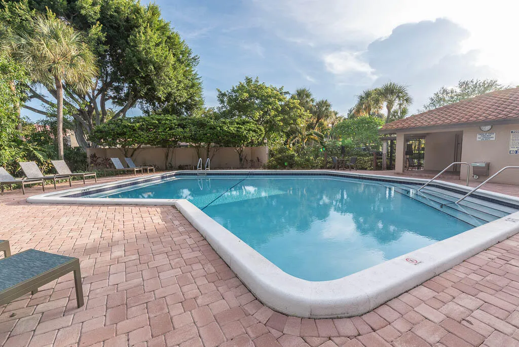 20250813-6876 Palmar Court-0003