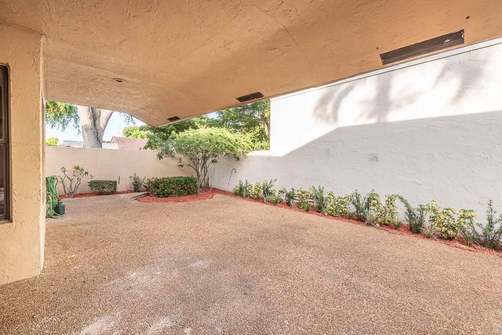20250813-6876 Palmar Court-0017
