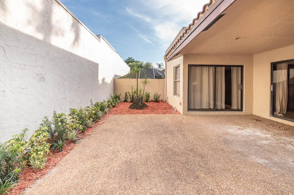 20250813-6876 Palmar Court-0015