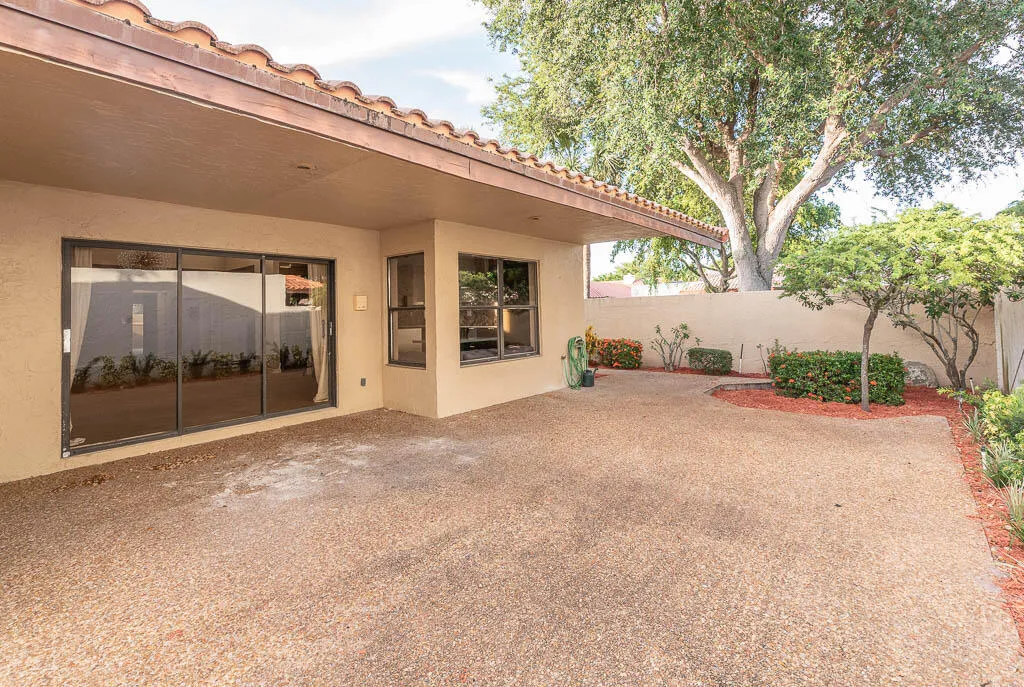 20250813-6876 Palmar Court-0016