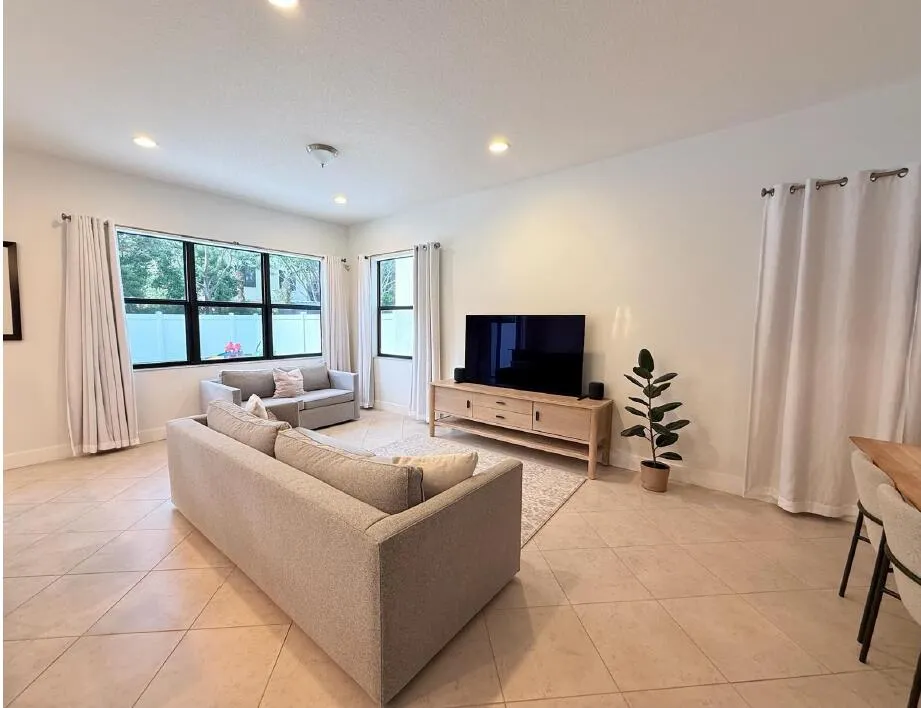 Living room 2