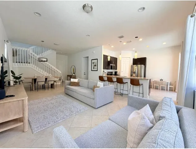 Living room 3