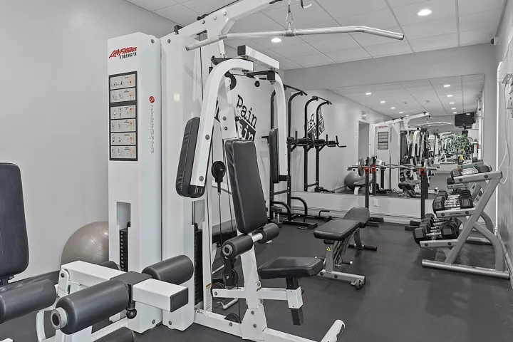 1170 N Federal Hwy - # 612 - 042