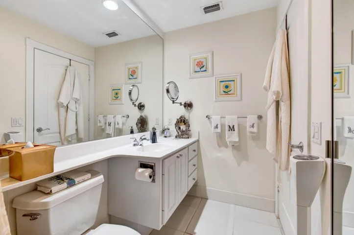 2nd Bathroom