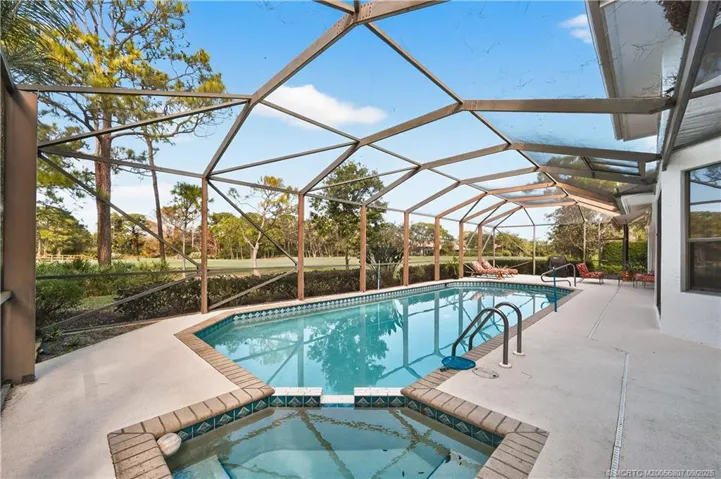 Pool with Spa