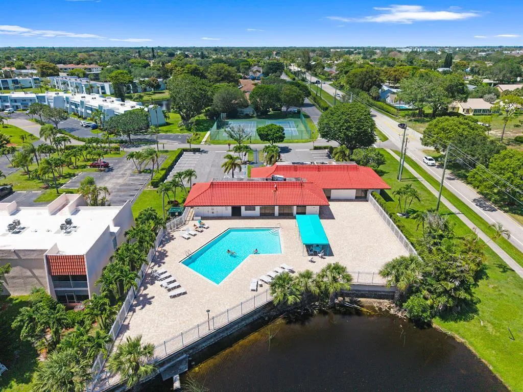 2700 Casita 214 POOL TENNIS