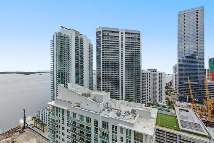 20-print-1200-brickell-bay-dr