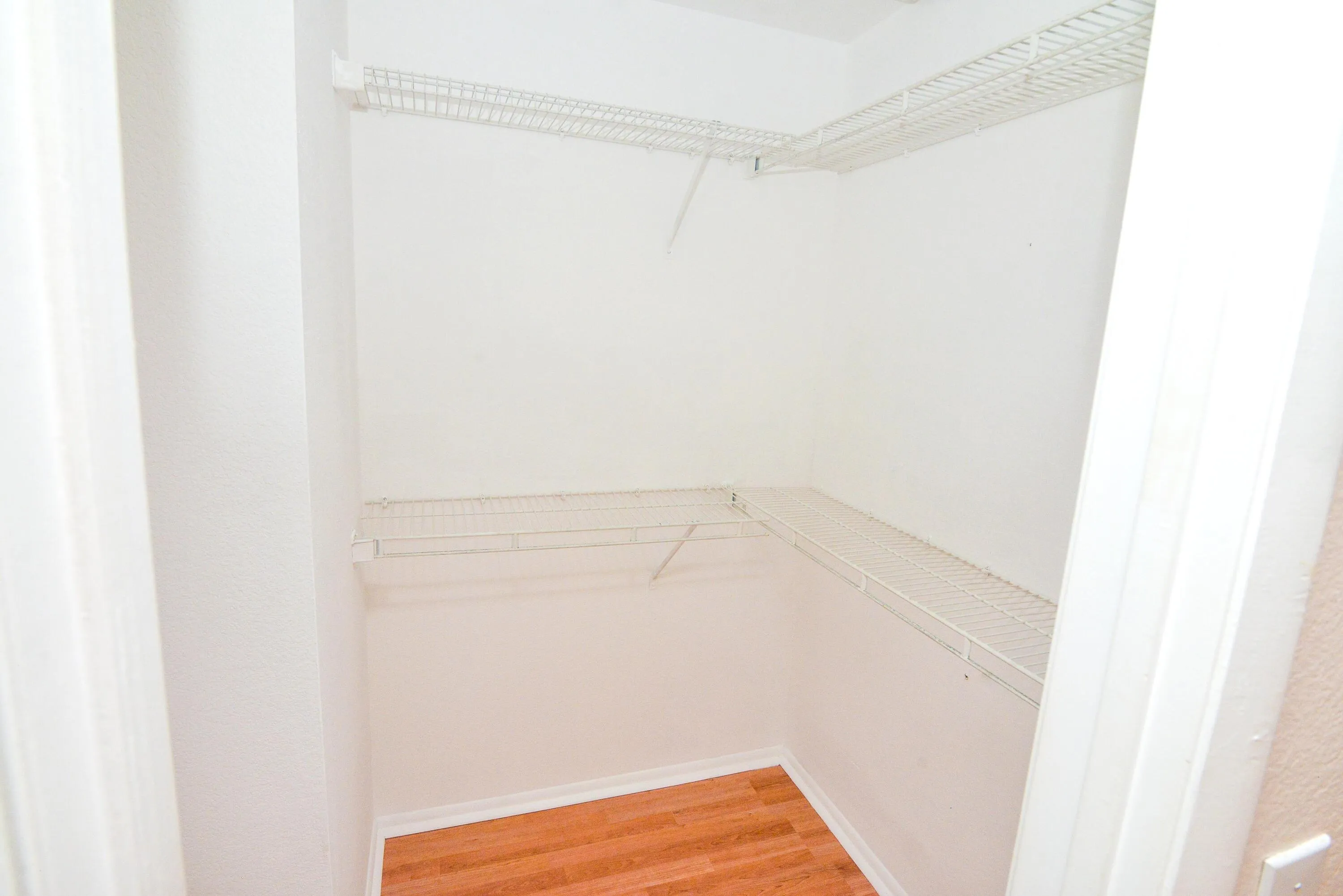 26-bedroom1