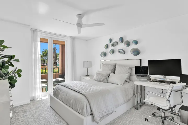 Mizner Court, 120 SE Fifth Ave, 235, Boc