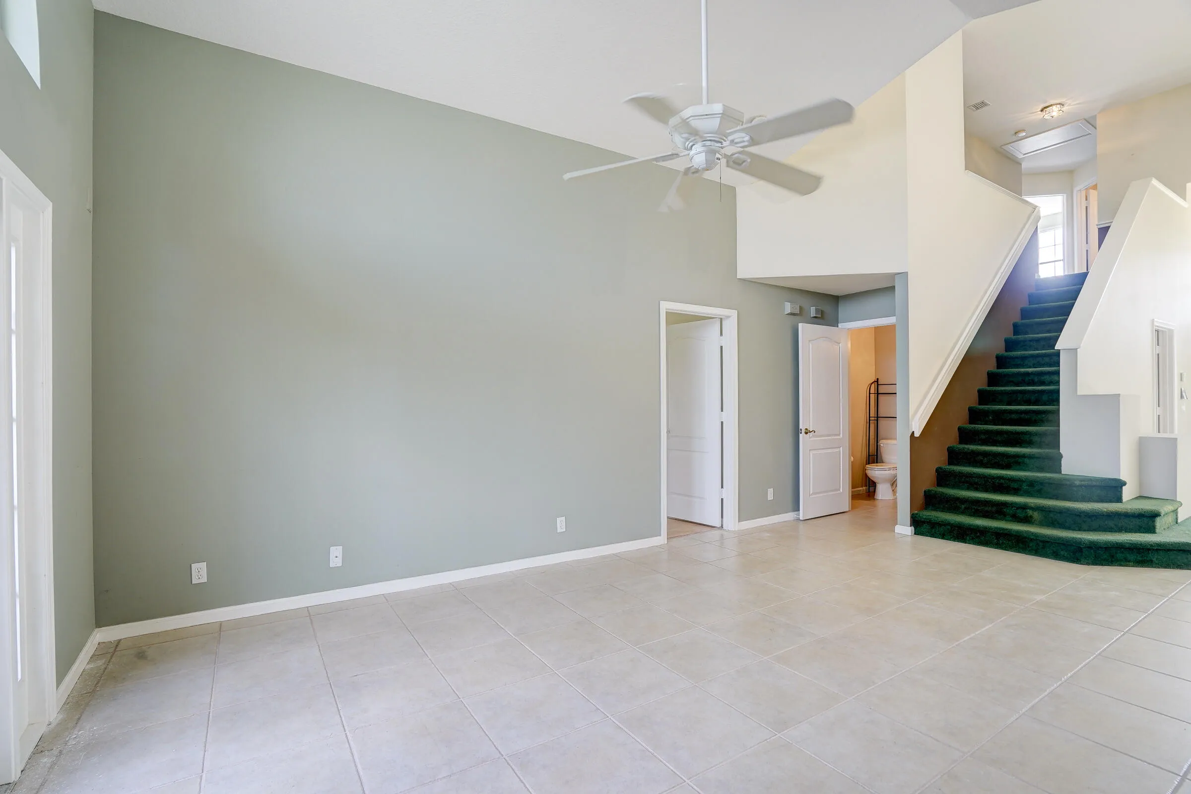 1117AvondaleCt-16