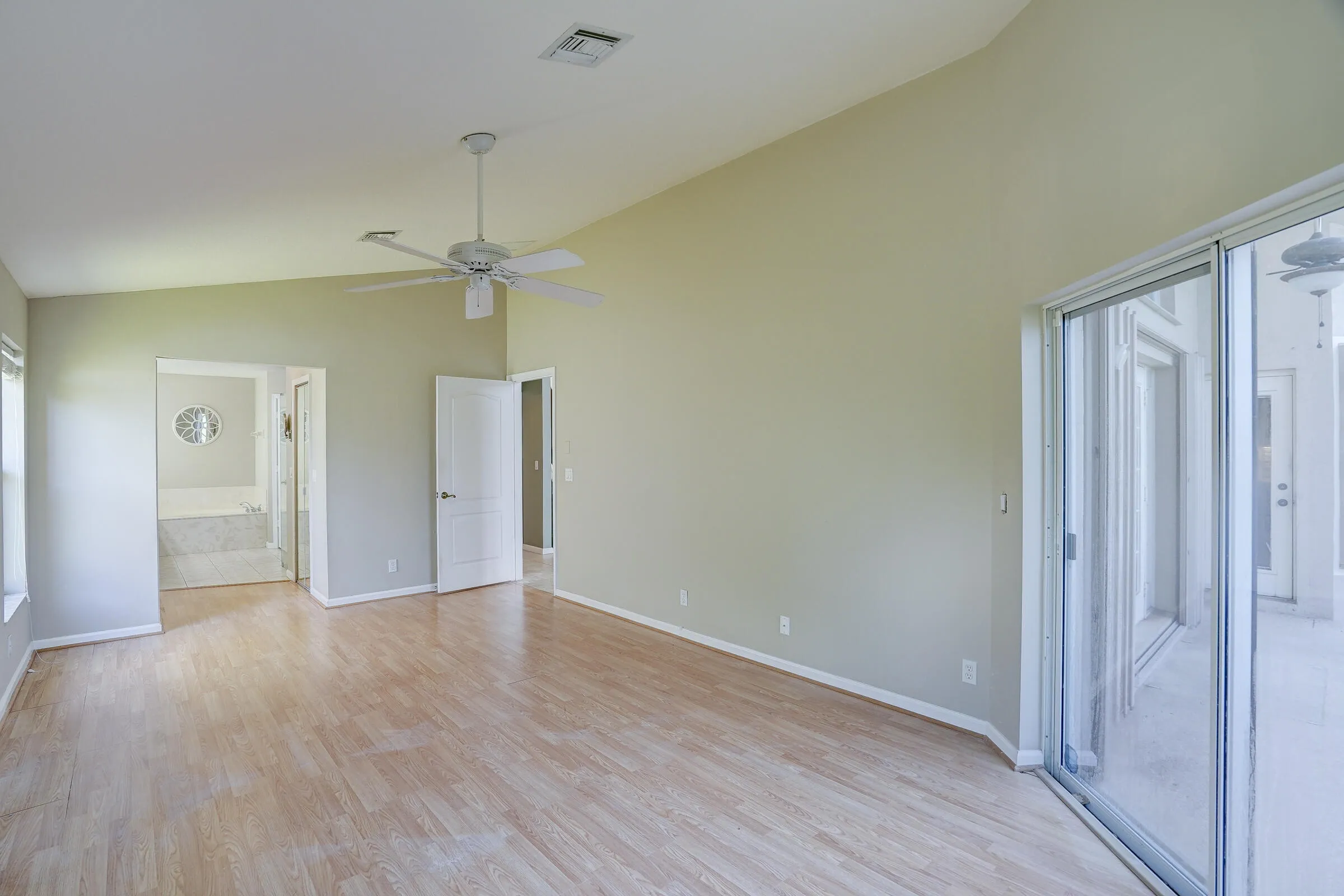 1117AvondaleCt-29