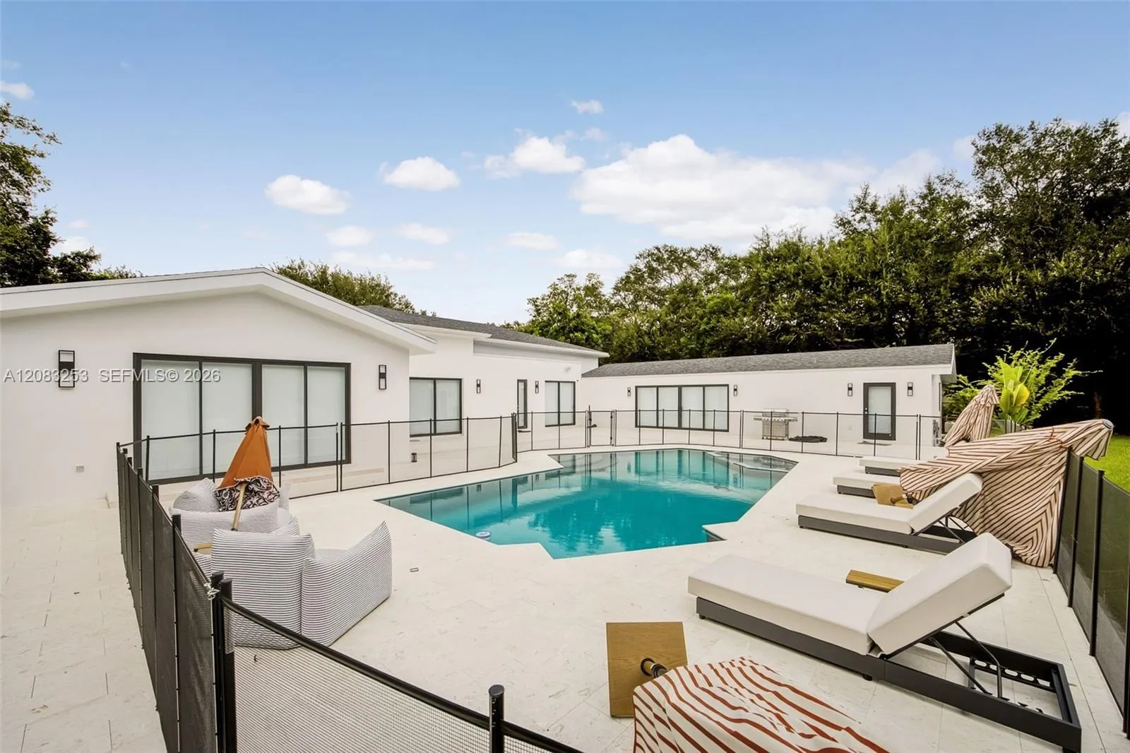 Property photo 44