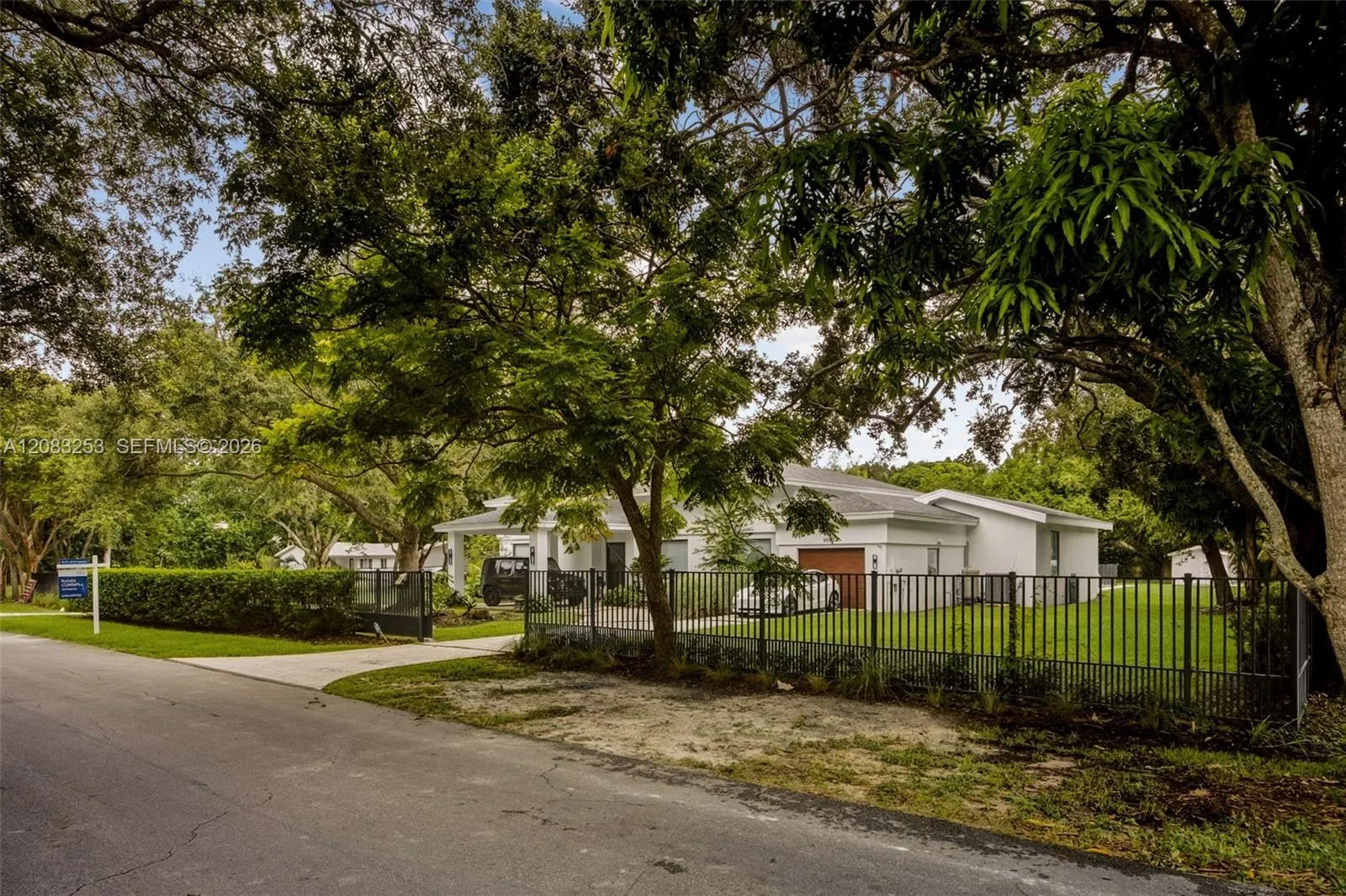 Property photo 33