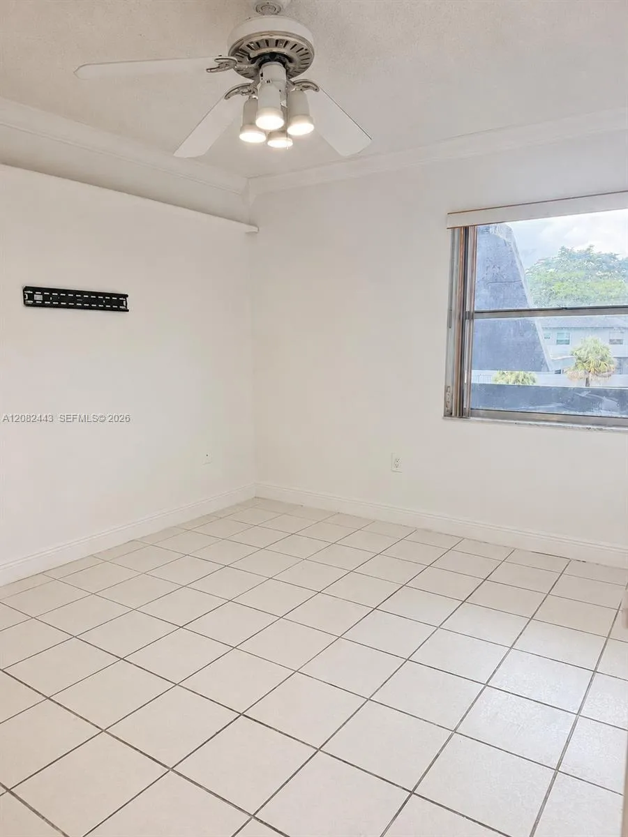 Second bedroom – actual vacant condition.