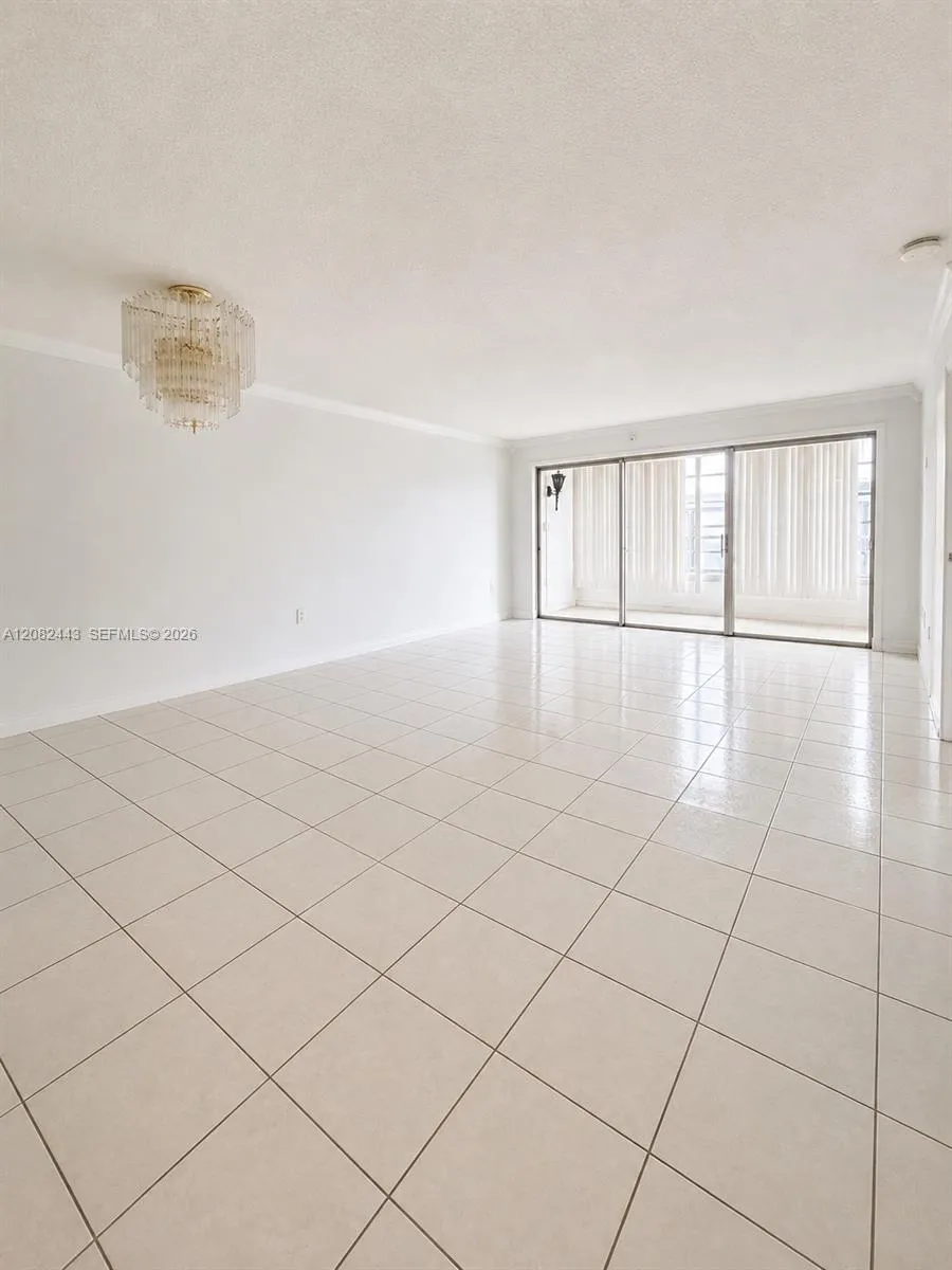 Actual vacant condition – living and dining area.