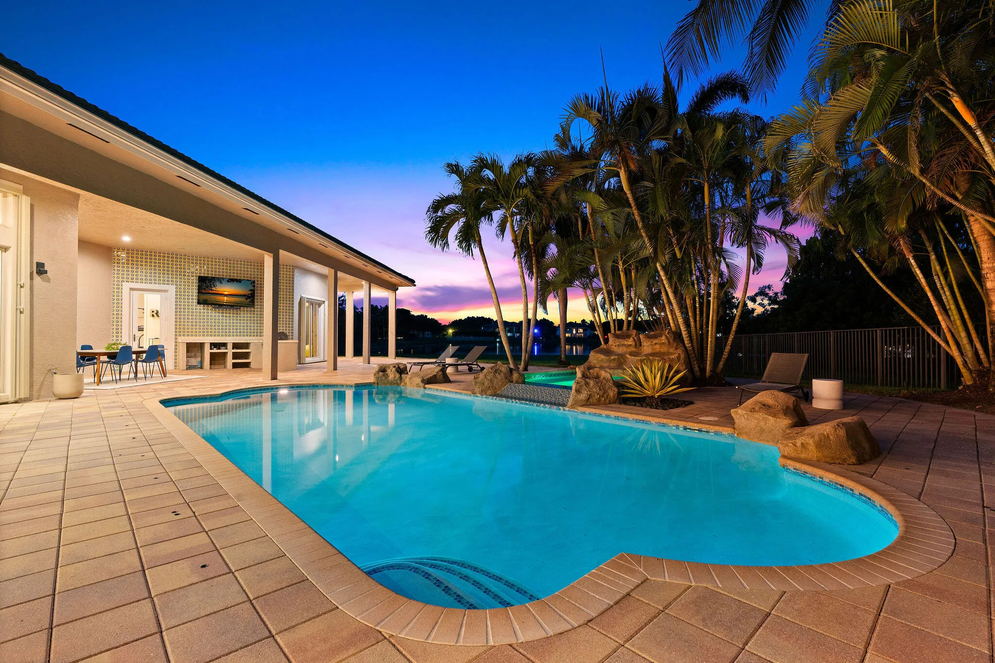 POOL - DIGITALLY ENHANCED
