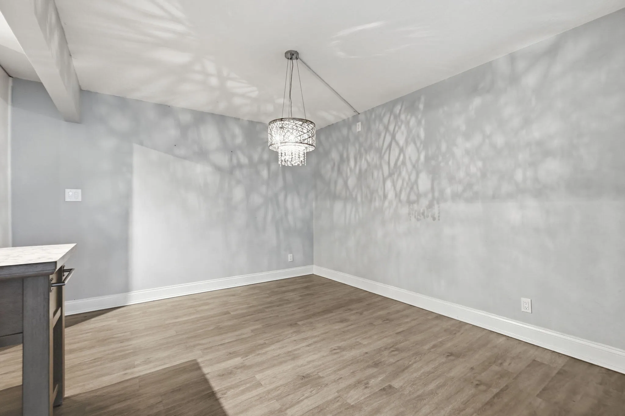 17-web-or-mls-1104_Green_Pine_Boulevard_