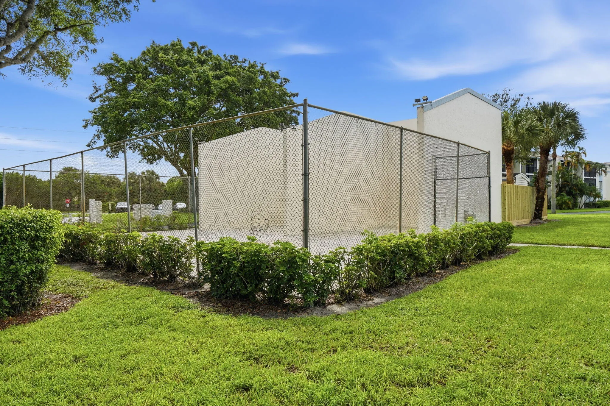 39-web-or-mls-1104_Green_Pine_Boulevard_