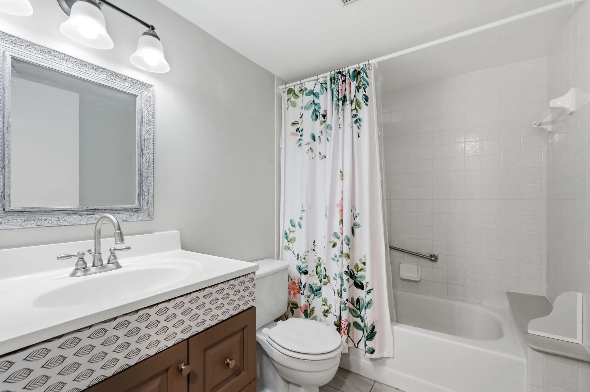 7-web-or-mls-1104_Green_Pine_Boulevard_U