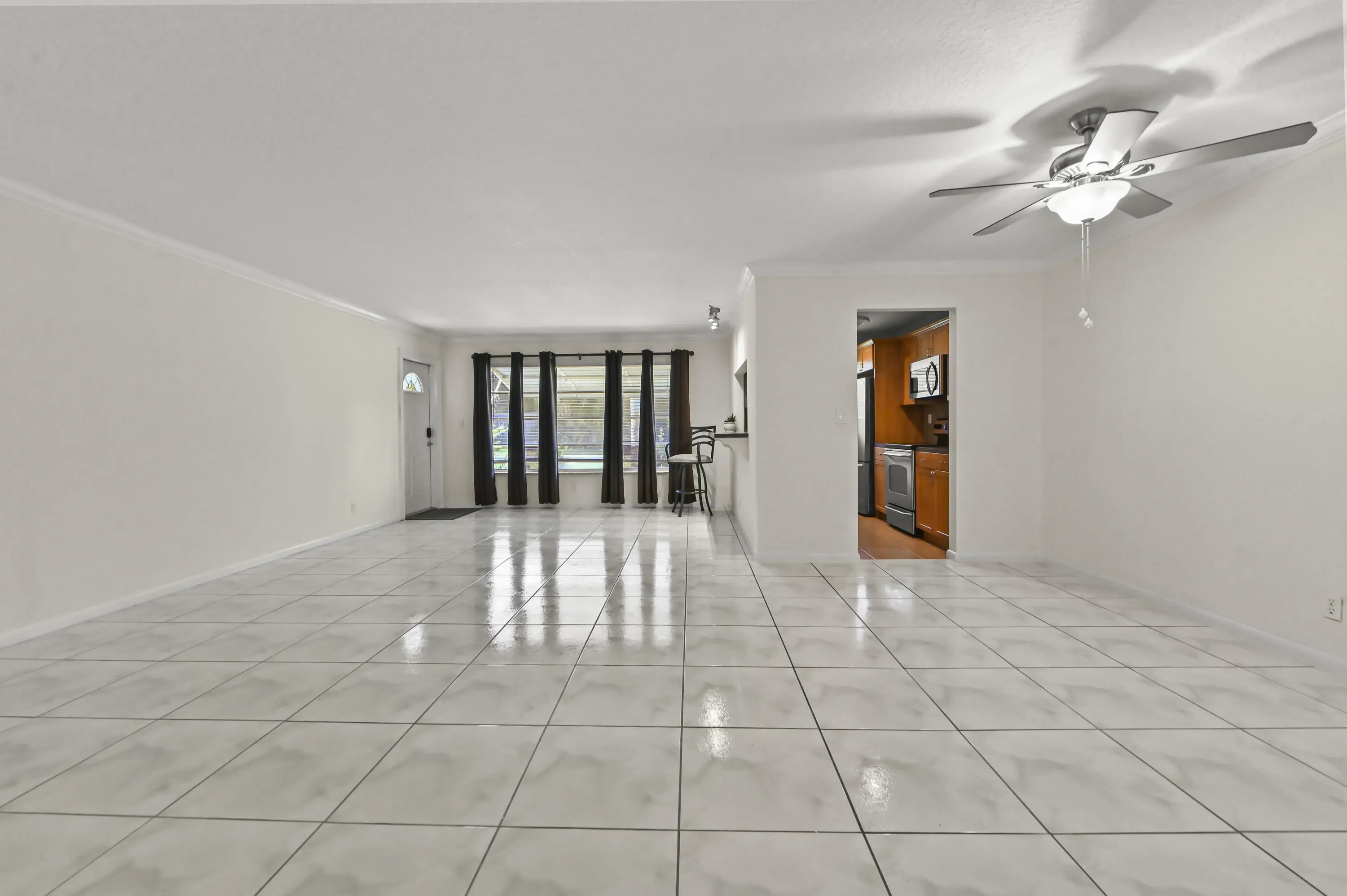 13 Dining room 01