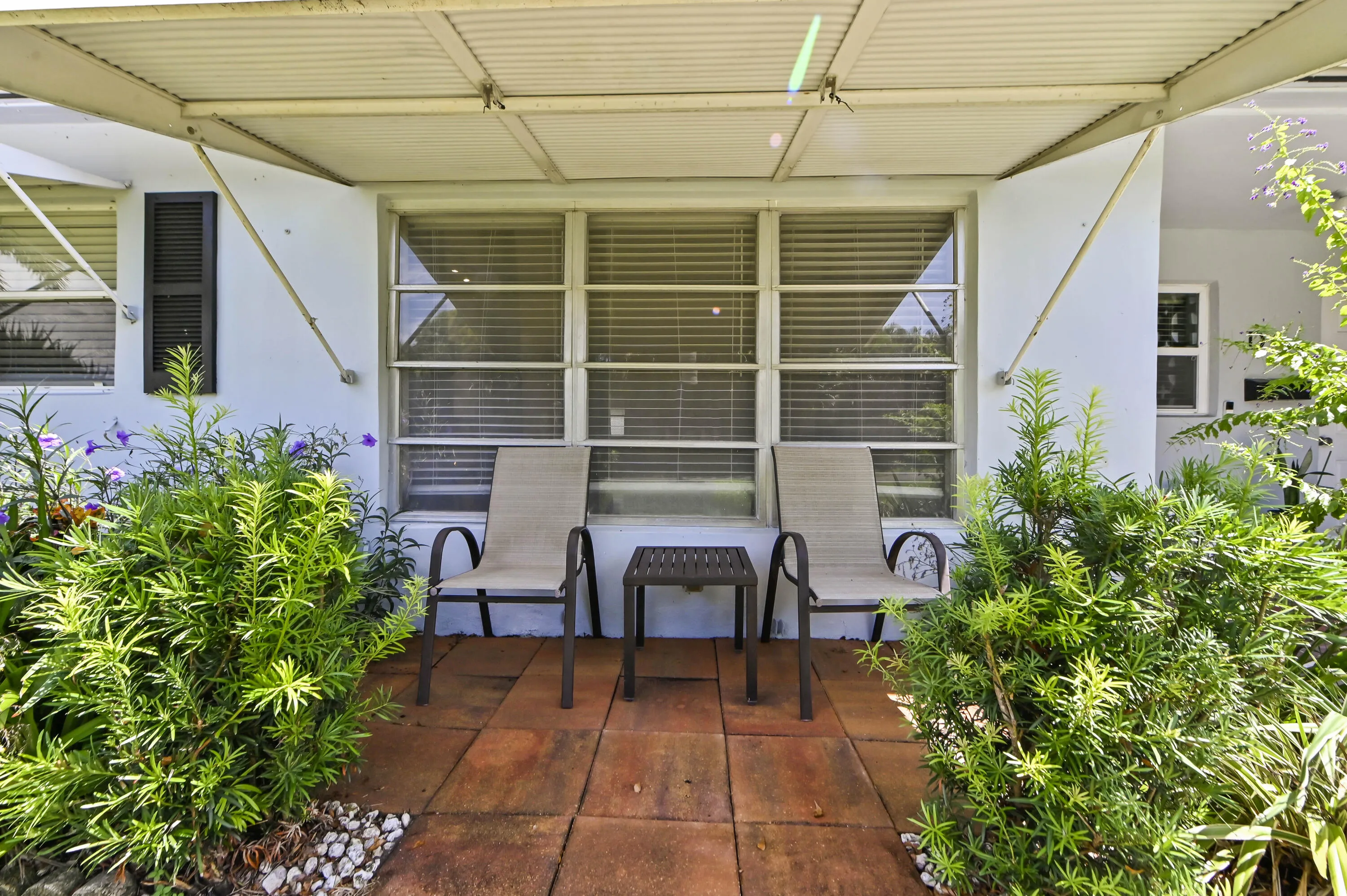 04 Patio 02