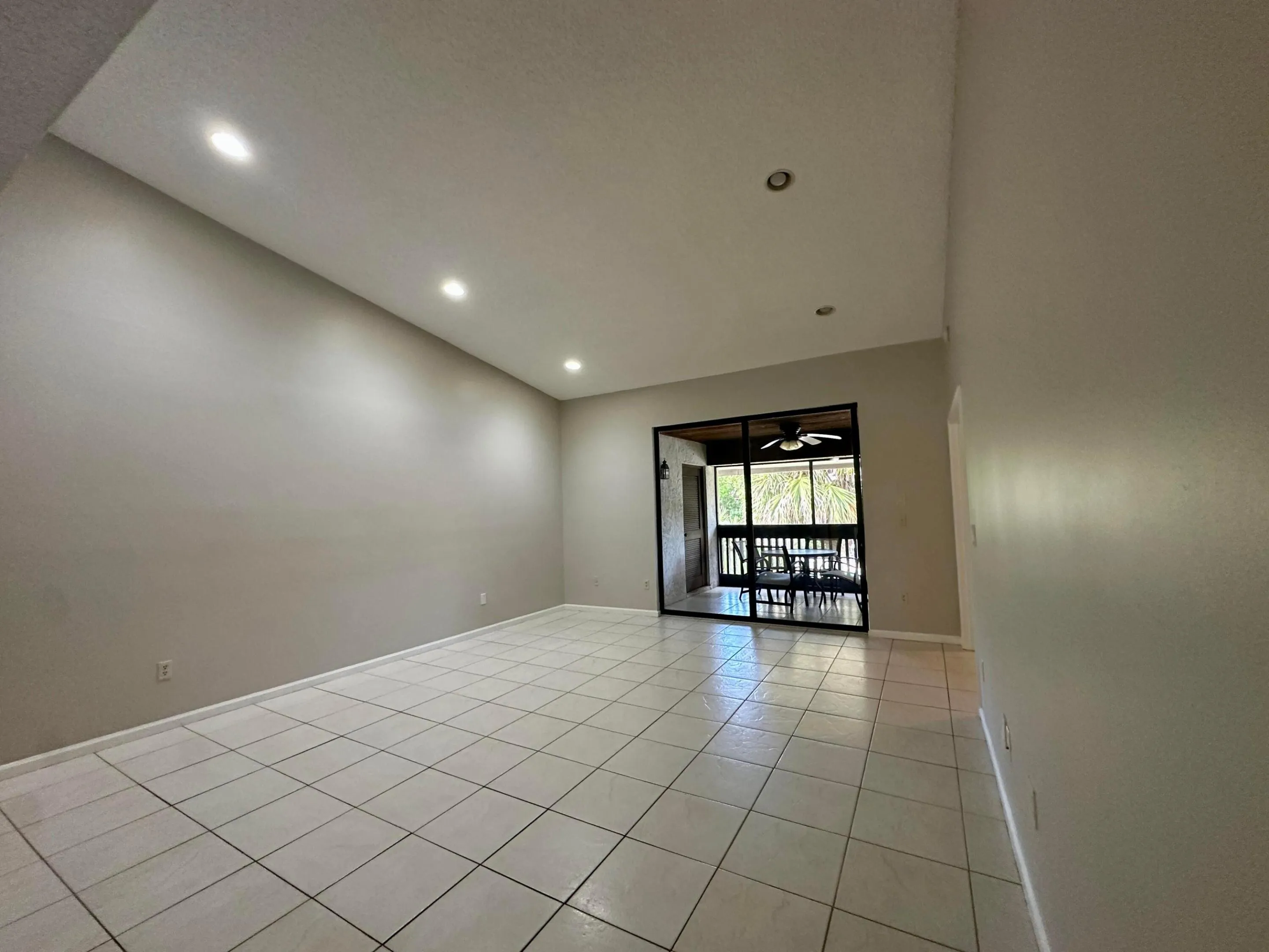 Great room - very large screened balcony