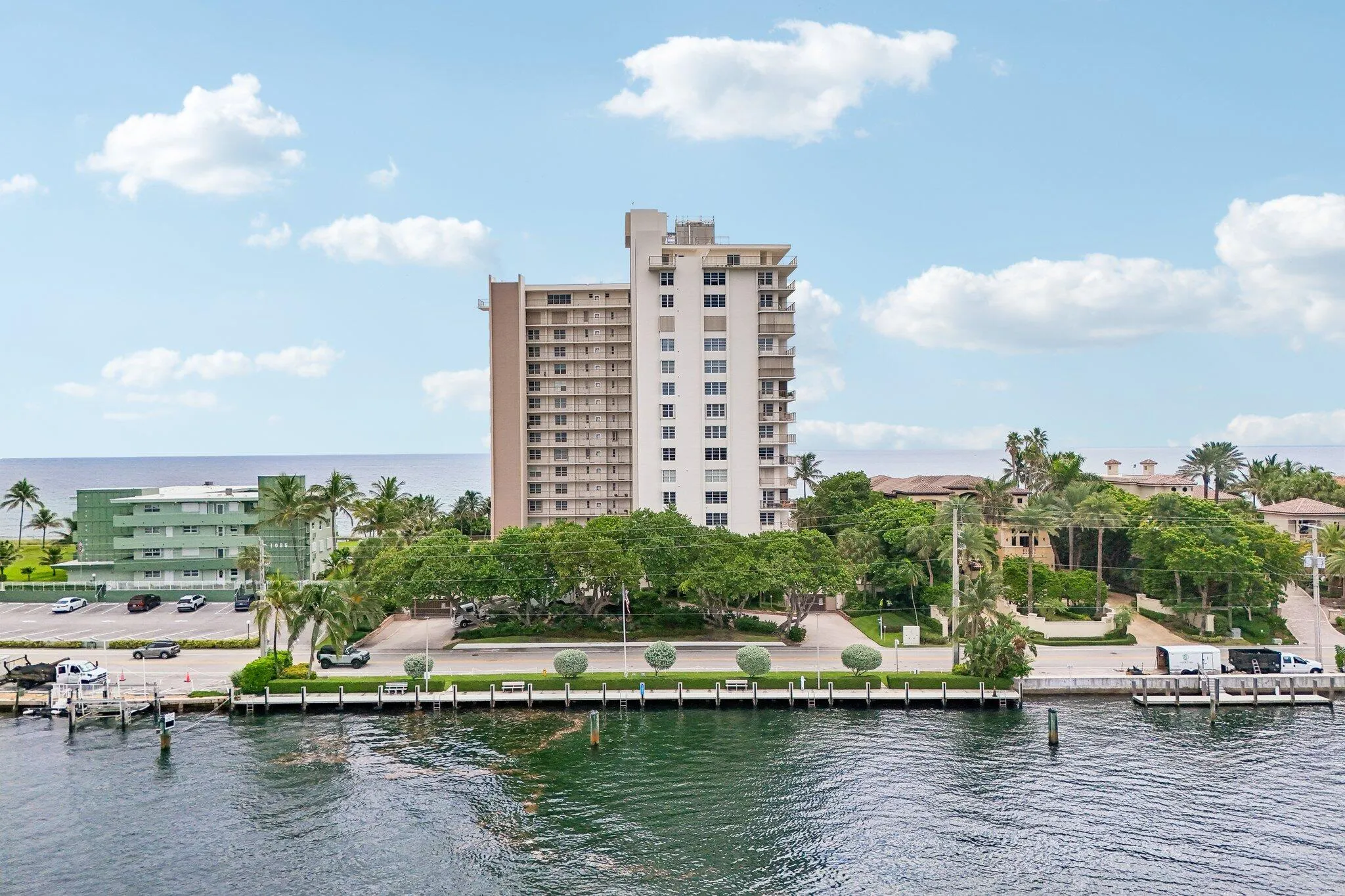 41-web-or-mls-Hillsboro Mile 607-S0109-0