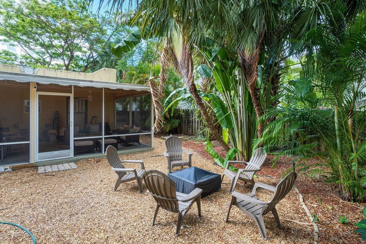 034-726NStreet-WestPalmBeach-FL-33401-SM