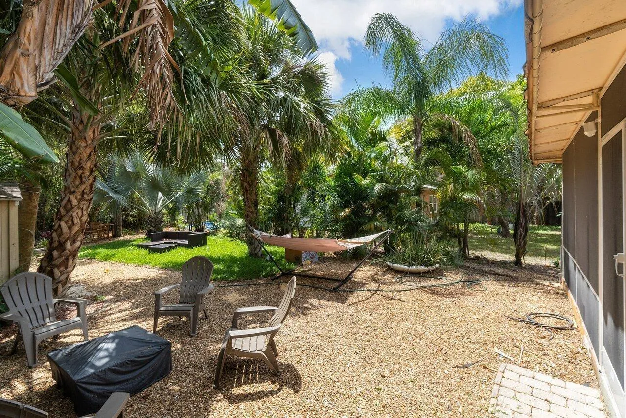 019-726NStreet-WestPalmBeach-FL-33401-SM