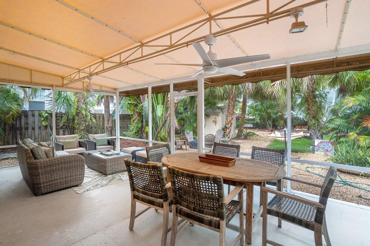 035-726NStreet-WestPalmBeach-FL-33401-SM