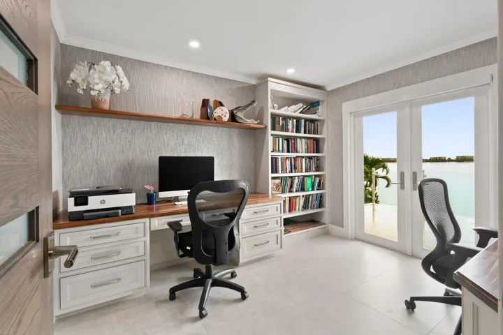 Bedroom 4/Office